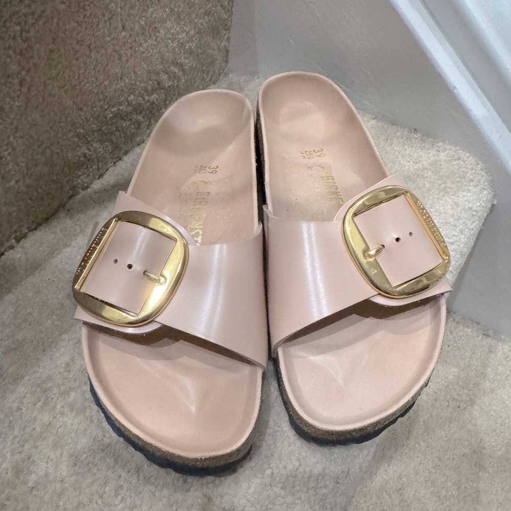 New Madrid Big Buckle Natural Leather Patent - High Shine New Beige 39;8 8.5